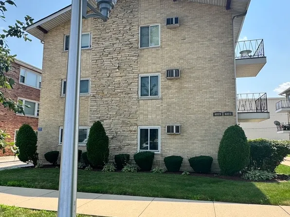 6023 W 64th Pl APT 9, Chicago, IL 60638