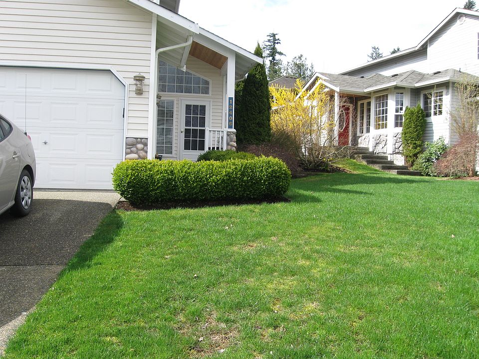 1st image of 12406 10th St NE