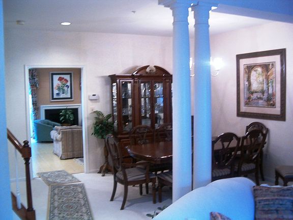 Looking toward kitchen