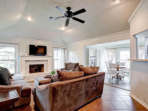 5th image of 22215 Bucktrout Ln