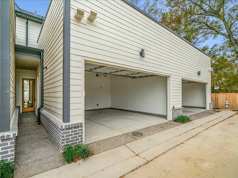 5472 Park Ave — Photo 25