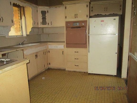4th image of 2105 Terbet Ln