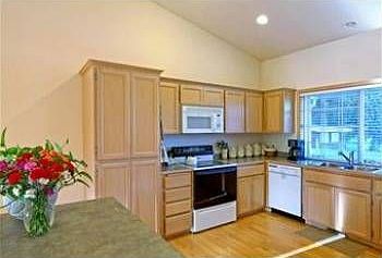 4th image of 2528 106th St E