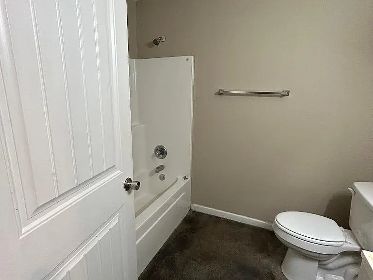 106 W Forrest St #B — Photo 5