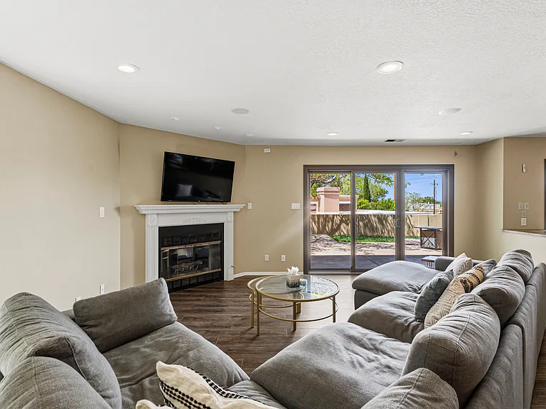 7009 Pala Mesa Ct NE — Photo 15