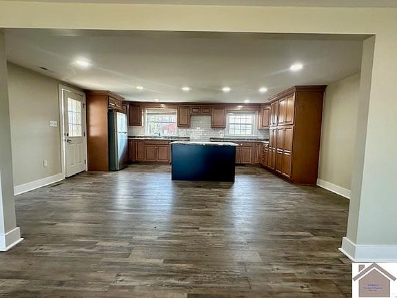 5th image of 2025 Oak Level Rd
