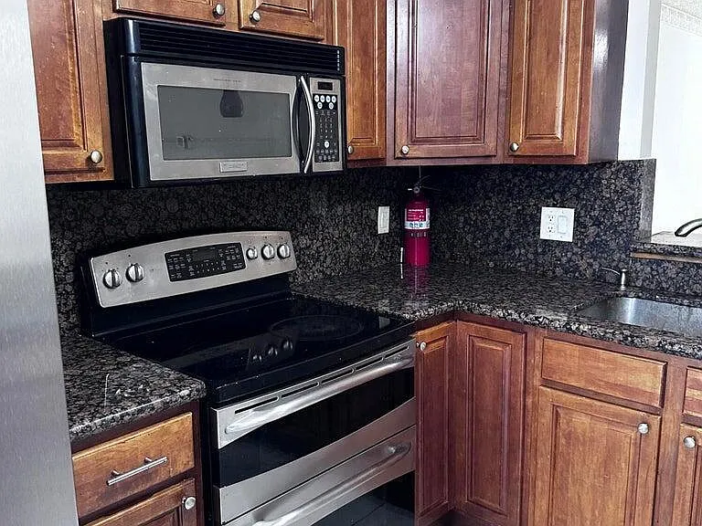 6200 S Falls Circle Dr #310 — Photo 2