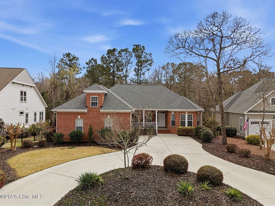 1st image of 487 Broomsedge Court SE