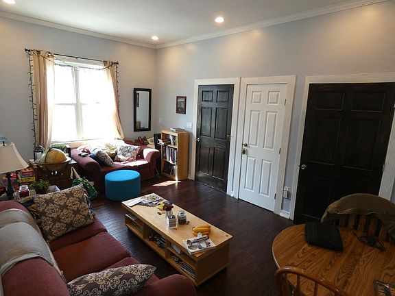 3rd image of 1422 Astoria Blvd APT 1