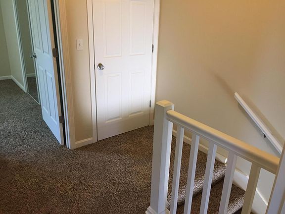 2nd image of 1609 Hill St APT 7