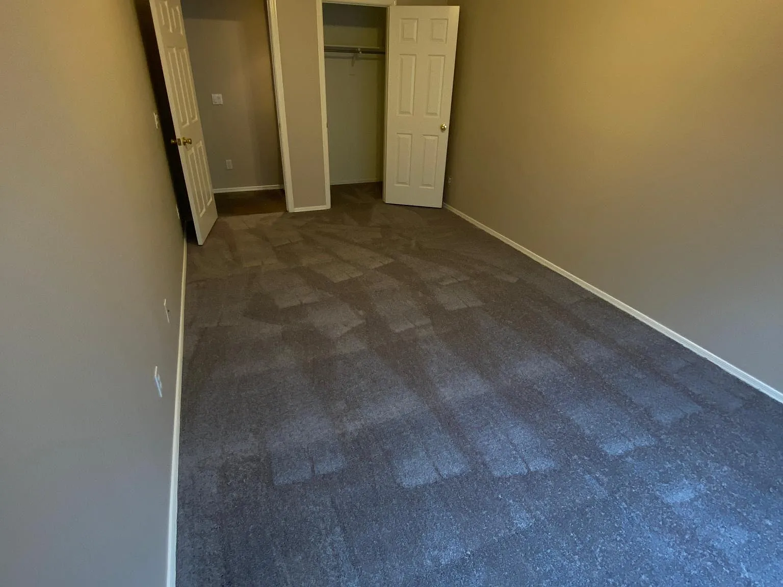 5 bed, 2276 sqft, $2,500 — Photo 3