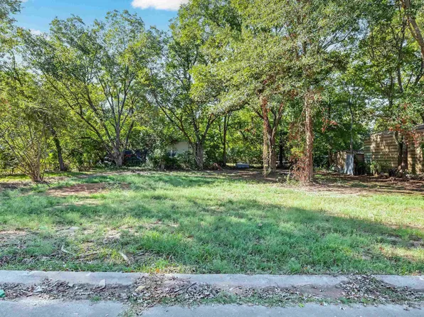 10 Neal Pl, N Little Rock, AR 72117