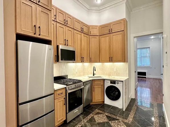 219 Franklin Street image 1 of 13