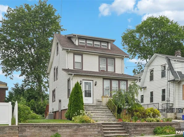 541 3rd Ave, Lyndhurst, NJ 07071