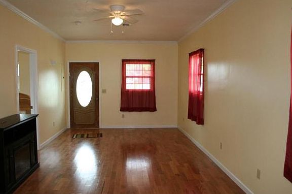 4th image of 215 E Fairview Ave