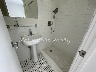 Rented by Metropolis International Realty Inc.