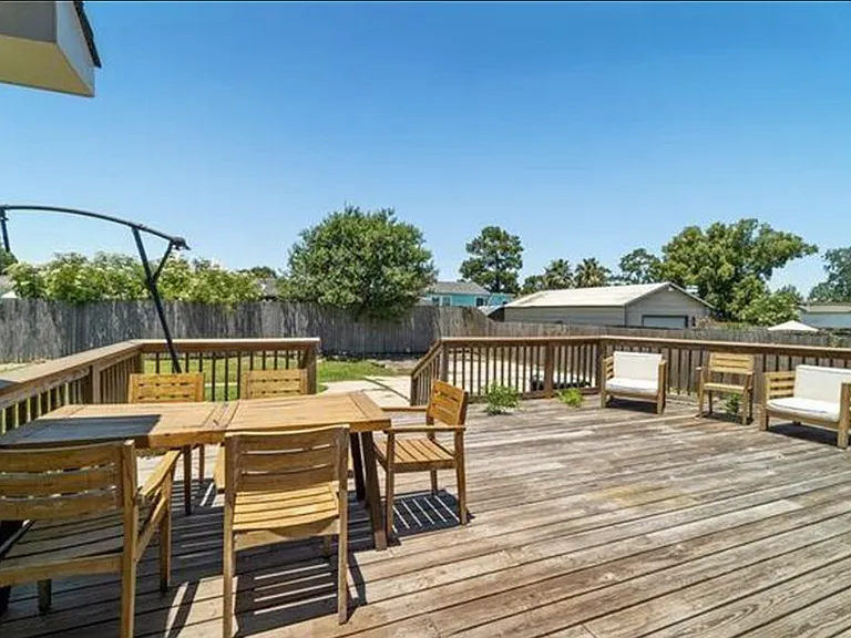 5162 Spain St — Photo 13