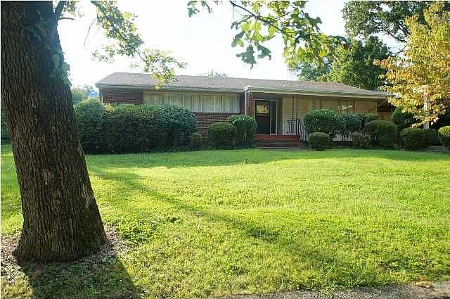 1st image of 861 Belvoir Crest Dr
