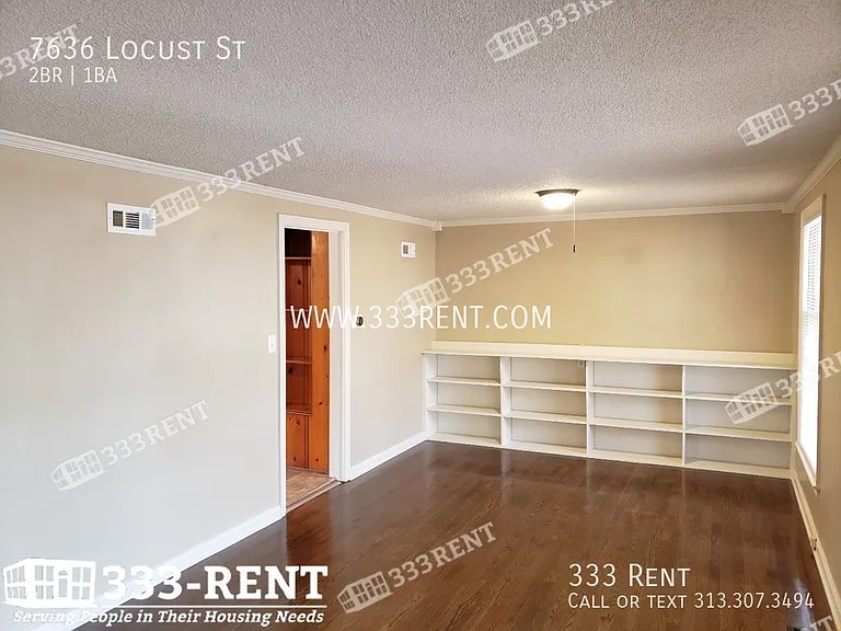 7636 Locust St — Photo 3