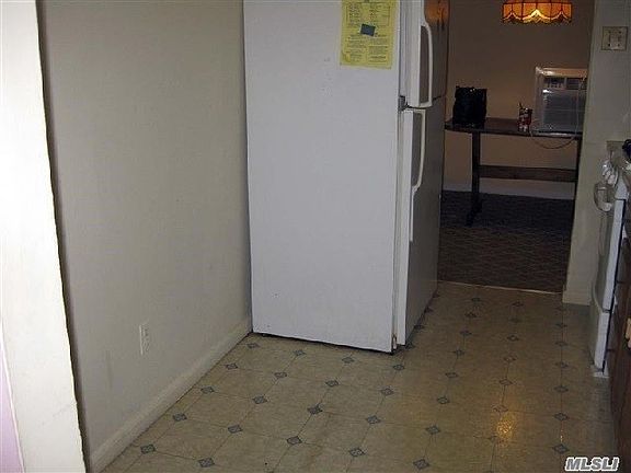 3rd image of 334 Doris Ave