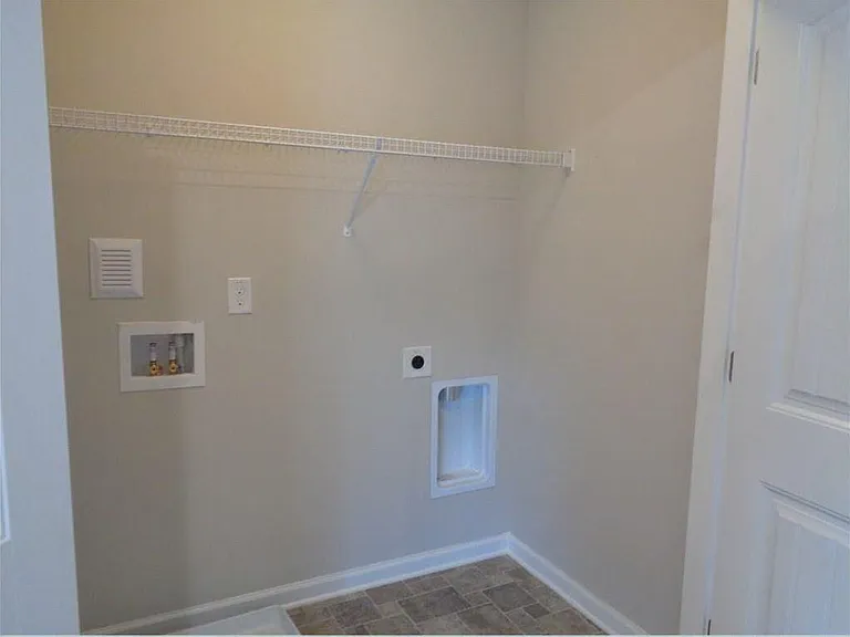 661 Sunset Park Dr — Photo 23