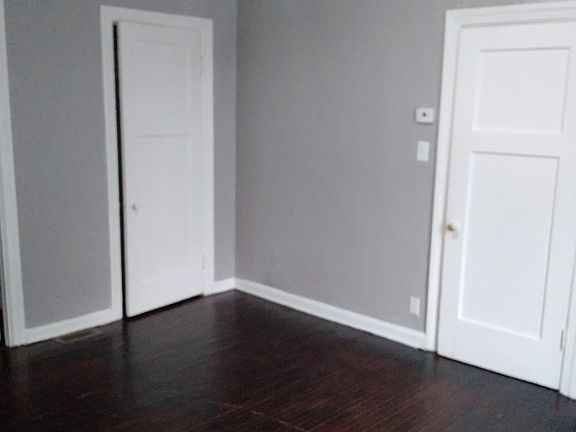 5th image of 416 W Jackson St APT 9