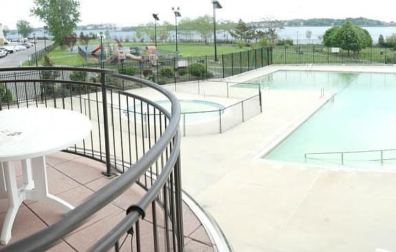 3rd image of 119 Fleet Ct
