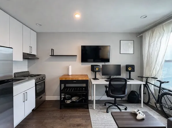 42 Jackson Street image 1 of 7