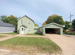312 N McKenzie Ave, Negaunee, MI 49866