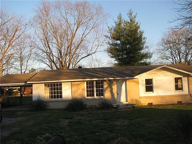 1st image of 131 Gwen Ave