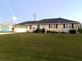 1225 Heaton Rd, Winchester, IL 62694