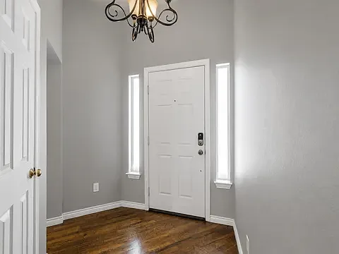 1429 Devonshire Dr — Photo 6