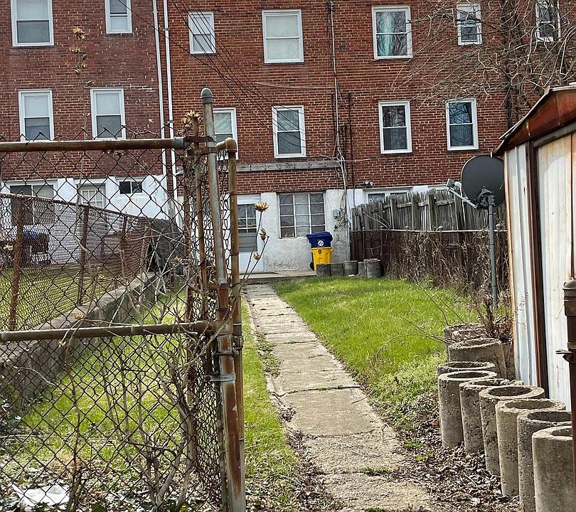 2nd image of 4112 Balfern Ave