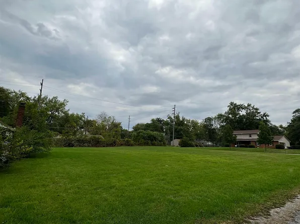24th Ave, Fort Wayne, IN 46802