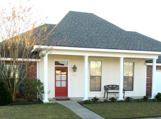 304 Papa Joe Dr, Broussard, LA 70518