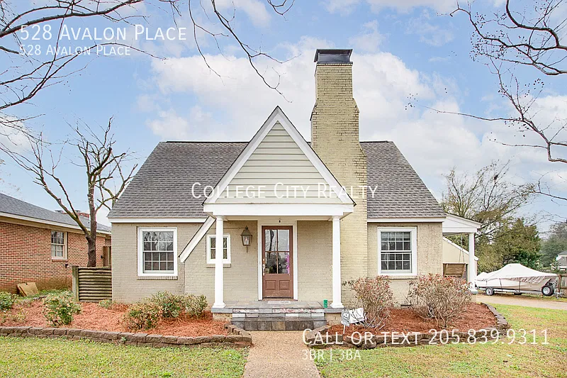528 Avalon Place — Photo 3