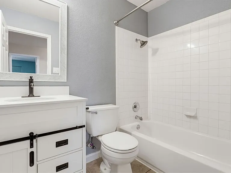 4603 Sydney Harbour Ct — Photo 15