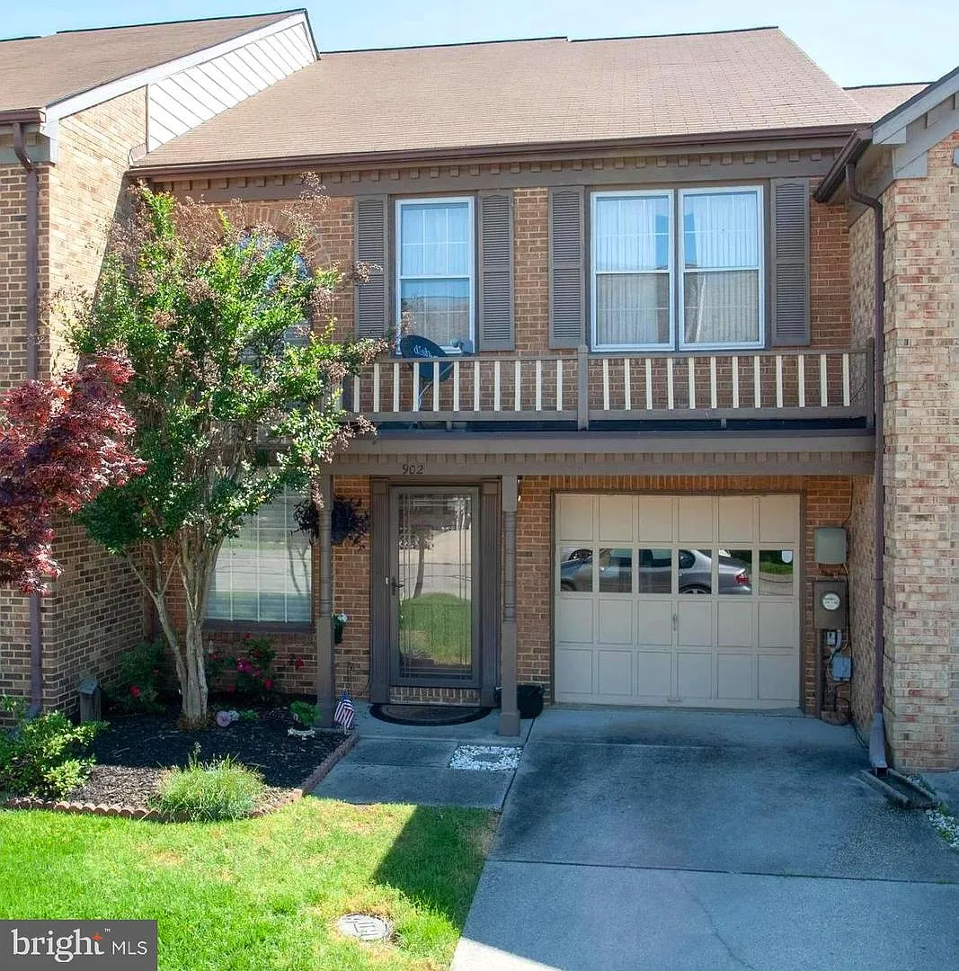 902 Boom Way photo 1