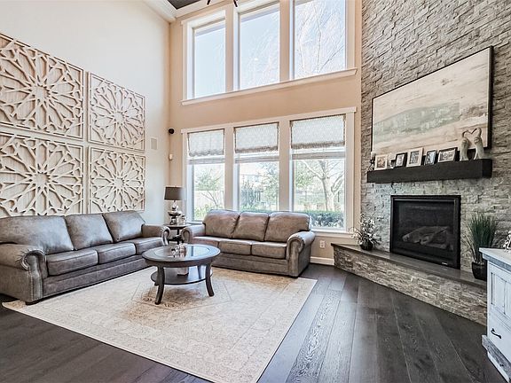 5th image of 10914 Sarah Bluff Ln