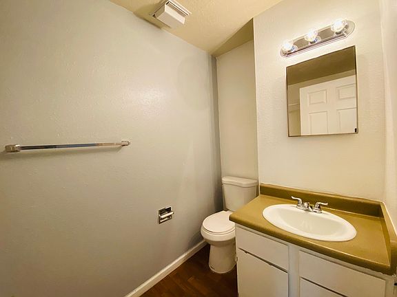 4th image of 5003 San Mateo Ln NE #7