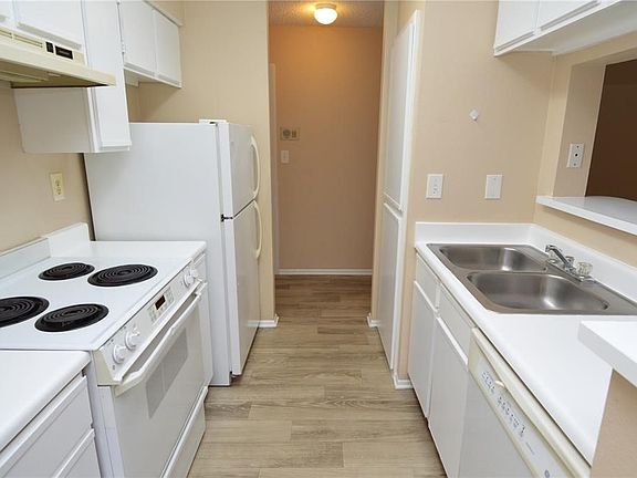 4th image of 8647 Fancy Finch Dr Unit 201
