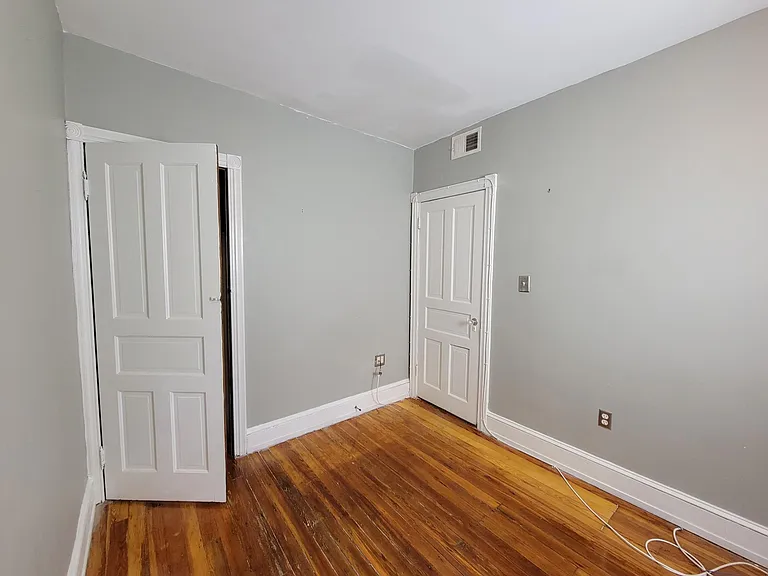 2nd Floor Bedroom 3/3