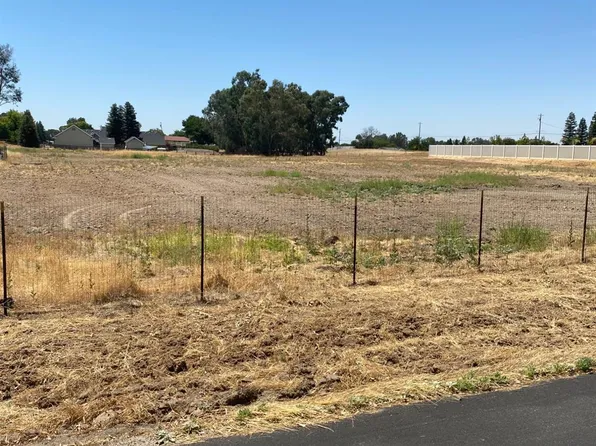 17400 La Canada Rd, Madera, CA 93636