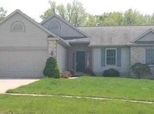 7022 Captiva Dr, Lansing, MI 48917