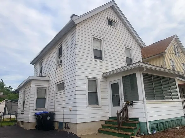 8 Allen Place, Poughkeepsie, NY 12601