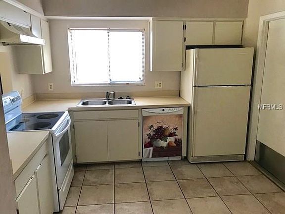 3rd image of 2512 Olive Branch Way