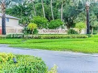 10332 NW 3rd St #1, Pembroke Pines, FL 33026