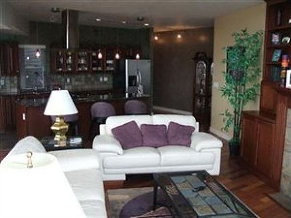 5th image of 2222 Detroit Ave APT 1108