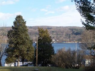6620 E Bluff Dr, Penn Yan, NY 14527