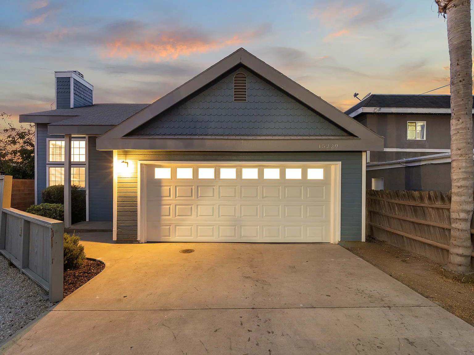 4 bed, 1388 sqft, $4,250 — Photo 1
